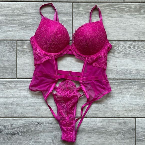 Victoria’s Secret pink dream angels lace teddy bodysuit